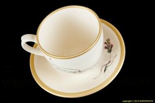 FILIŻANKA SPODEK LAWENDA KOLEKCJA MIEROSZÓW TYTAN