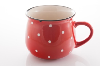KUBEK BECZUŁKA CZERWONY W KROPKI BANIASTY 770 ML