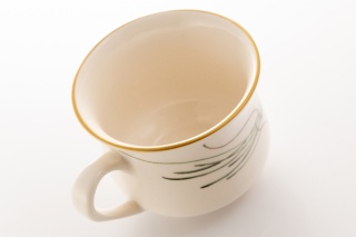 Kubek filiżanka lawenda Mieroszów ceramika babuni