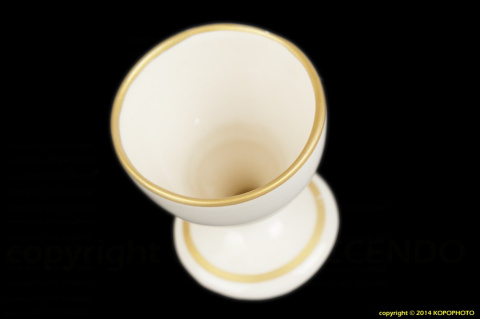 KIELISZEK NA JAJKO CERAMIKA KREMOWY MIEROSZÓW