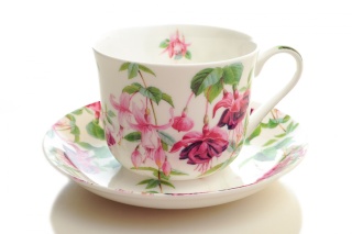 Angielska duża filiżanka porcelanowa ze spodkiem