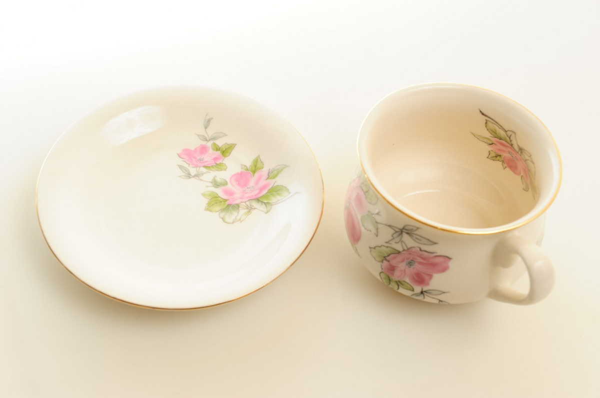Filiżanka ceramiczna do picia herbaty z Mieroszowa