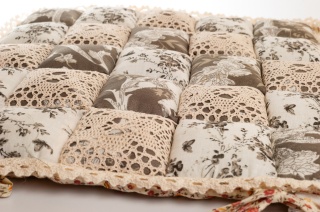PODUSZKA NA KRZESŁO FOTEL PATCHWORK DEKORACYJNA