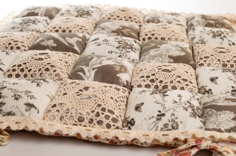 PODUSZKA NA KRZESŁO FOTEL PATCHWORK DEKORACYJNA
