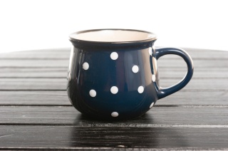 KUBEK BECZUŁKA GRANATOWY W KROPKI BANIASTY 230 ML