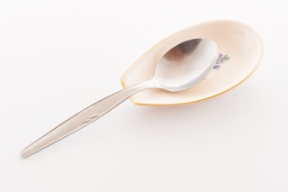 PODSTAWKA POD ŁYŻKĘ DO KUCHNI MIEROSZÓW LAWENDA