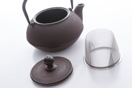 Dzbanek żeliwny do parzenia herbaty w kolorze brązowym