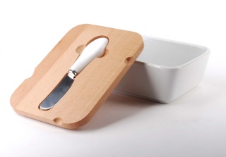 Biała prostokątna maselnica z nożem