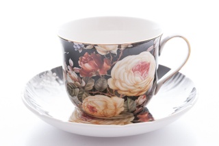 Duża kwiatowa filiżanka w prezentowym pudełku