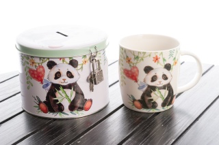 Kubek w puszce skarbonce z misiem pandą na prezent
