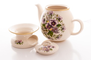 Dzbanek 1,7 litra z mieroszowa ozdobiony motywem bratków