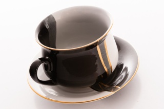 Filiżanka ceramiczna do picia herbaty z Mieroszowa Trio