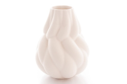 Mały wazon ceramiczny w kolorze kremowym