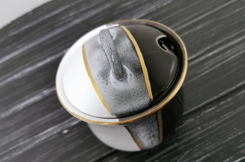 CUKIERNICA TRIO MIEROSZÓW CZARNO-BIAŁA POLSKA