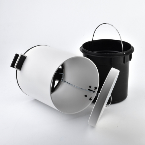 Kosz na śmieci z pedałem biały 3 litry marki Mondex ZAC