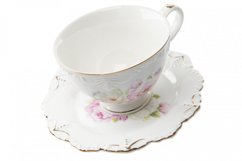 6 filiżanek ze spodkami z porcelany do herbaty w kwiaty