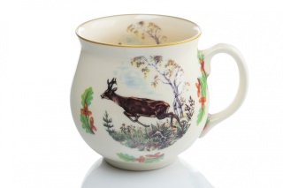 Kubek z Mieroszowa w kształcie baniastym sarna