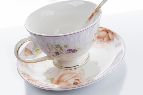 Zestaw 6 filiżanek porcelana z łyżeczkami róża kremowa