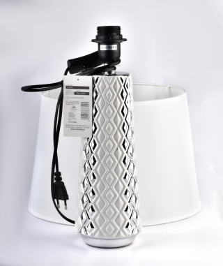 Modna lampa biała Luna do pokoju sypialni Square srebrna