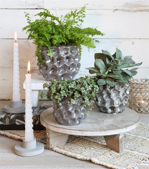 Osłonka doniczka ceramiczna Dented na kwiaty szara połysk