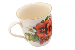 Kubek z motywem bratków do herbaty z Mieroszowa