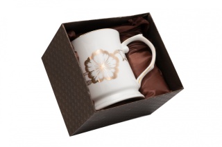 Kubek z porcelany Primavera Fusaichi Pegasus złoty kwiat