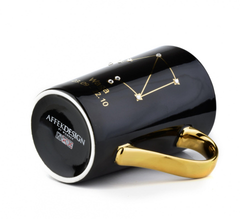 Czarny kubek do herbaty kawy znak zodiaku Waga na prezent