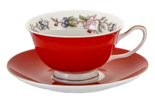 Komplet filiżanka czerwona do herbaty ze spodkiem w pudełku