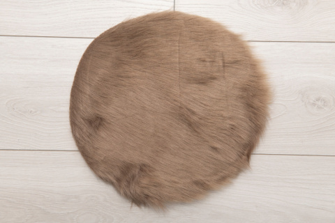 Podkładka na siedzisko futerko dywanik dekoracja brąz 30 cm