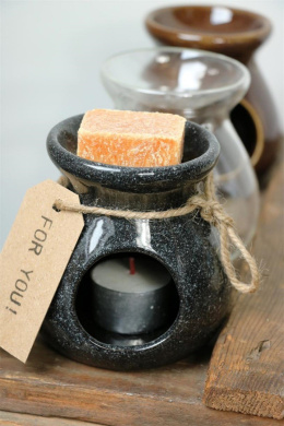 Czarny kominek na wosk zapachowy ceramika vesuvius marmur