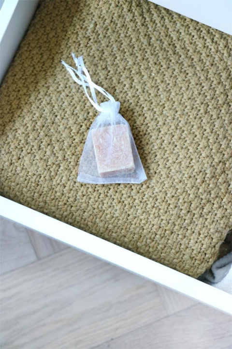 Wosk zapachowy do kominka łazienki 3 sztuki drzewo sandałowe