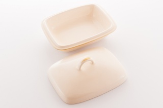 MASELNICA PROSTOKĄTNA Z CERAMIKI KREMOWA MIEROSZÓW