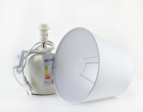 Elegancka lampka nocna biała beż Leti Natural do sypialni