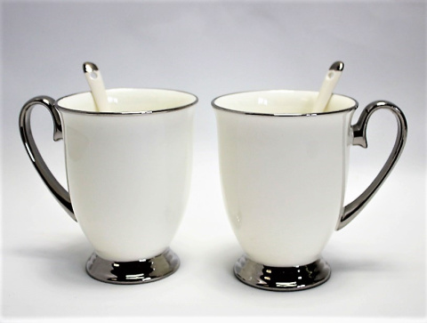 Zestaw 2 kubki porcelanowe na prezent Queen Isabell silver