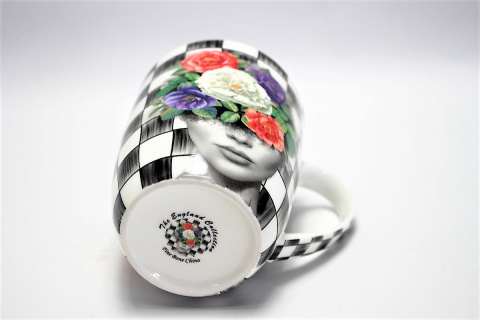 Kubek do herbaty Queen Isabell na urodziny floral woman