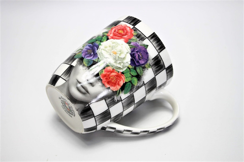 Kubek do herbaty Queen Isabell na urodziny floral woman