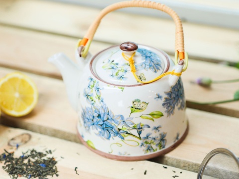 Zestaw dzbanek czajnik ceramiczny z sitkiem bez kwiaty