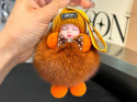 Breloczek do kluczy zawieszka laleczka brązowy pompon