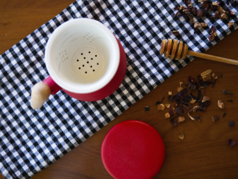 Komplet kubek z zaparzaczem do herbaty ceramika czerwony