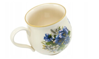 Kubek z Mieroszowa w kształcie baniastym kwiaty