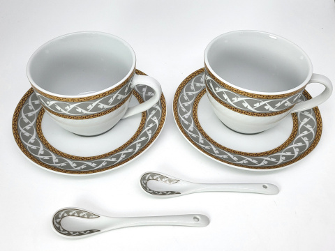 Komplet 2 filiżanki Queen Isabell łyżeczki złoto prezent