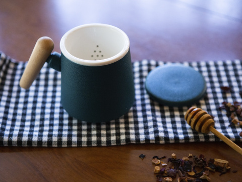 Zestaw kubek z zaparzaczem do herbaty ceramika zielony