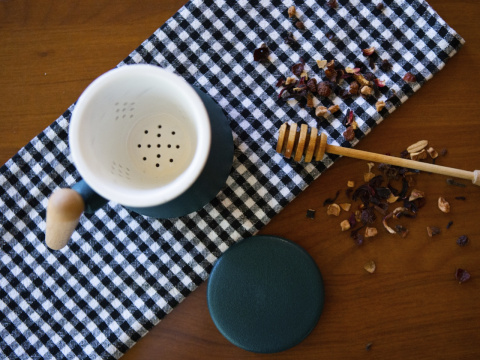 Zestaw kubek z zaparzaczem do herbaty ceramika zielony