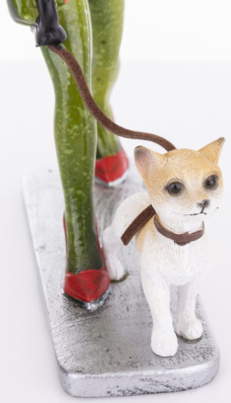 Ozdobna figurka na biurko żaba z psem na prezent pies