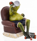 Ozdobna figurka żaba na fotelu z piwem na szafkę piwosz