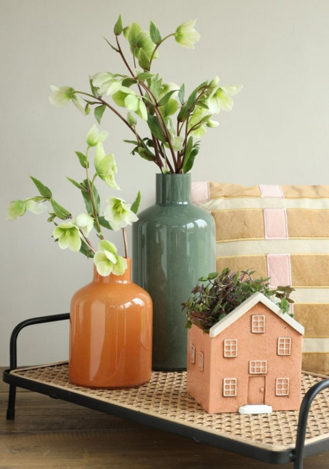 Osłonka doniczka ceramika domek na kwiaty brzoskwiniowy