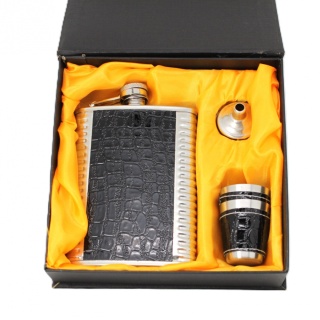 Piersiówka z kieliszkami pudełko stalowa zestaw prezentowy