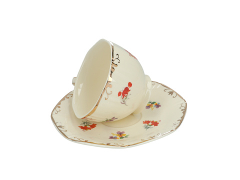 Filiżanka ze spodkiem na stopce Carmani na dzień kobiet