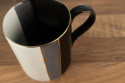 Kubek z kolekcji Trio czarno biały Mieroszów