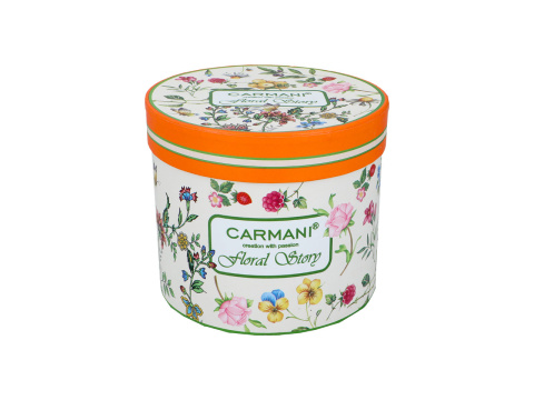 Kubek z pokrywka i sitkiem porcelana owoce na herbatę